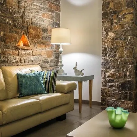 Villa Kalithea - Elegant Secluded Pemonia