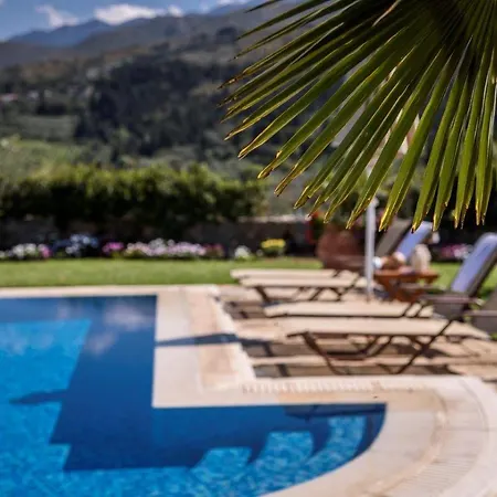 Kalithea - Elegant Secluded Villa *